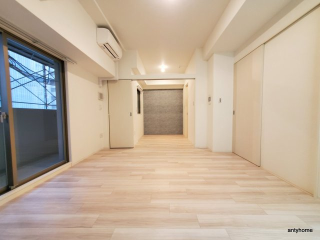 アドバンス江坂ラシュレ 仲介手数料無料の洋室