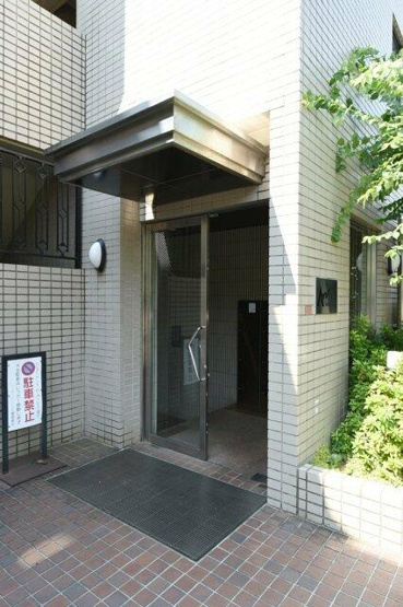 【エントランス】
