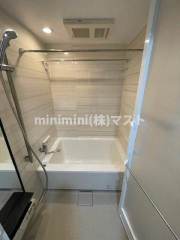 ファーストフィオーレ東梅田の浴室