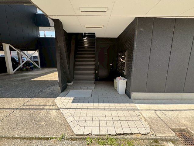 NEROSSO豊中のエントランス