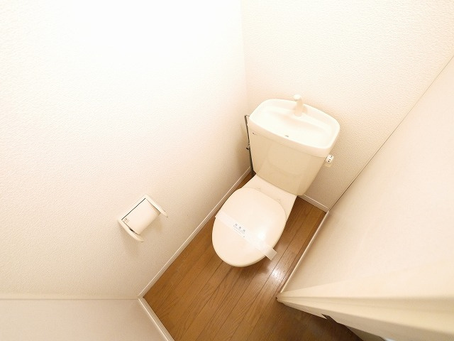 レオパレスＴａｋｕｙａⅡのトイレ|清潔感のあるトイレです