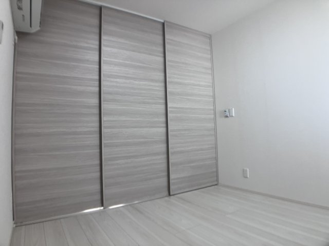 D-ROOM 中島の洋室