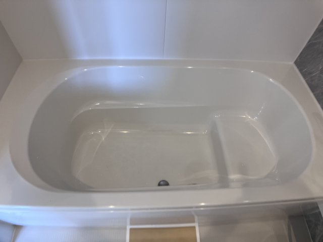 D-ROOM 中島の浴室