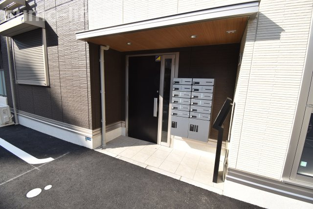 D-room立花のエントランス