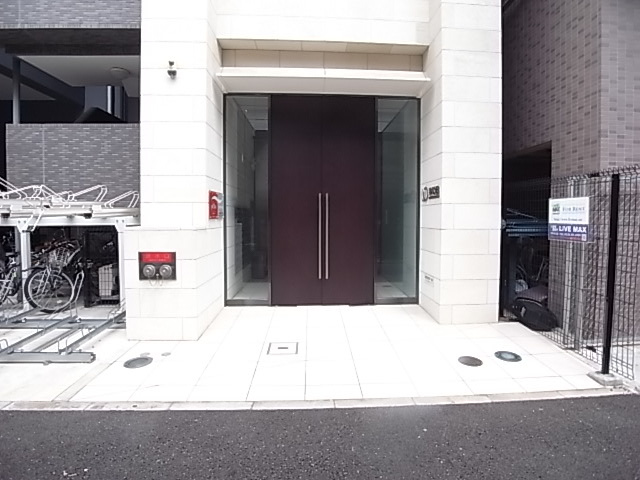 【エントランス】 | Ｗ.Ｏ.Ｂ.ＲＯＫＫＯＨＭＩＣＨＩ