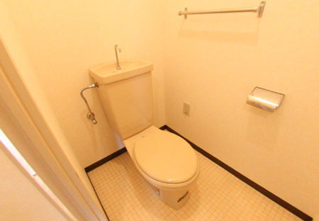 ニューハイムのトイレ|落ち着いたトイレです