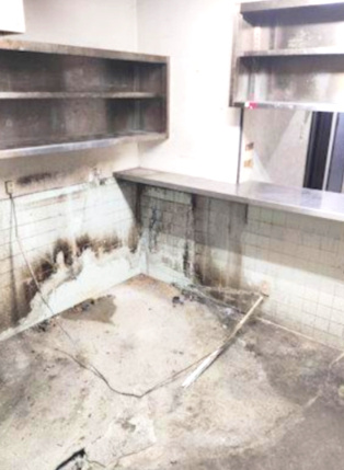 焼肉店跡２階建ての内装