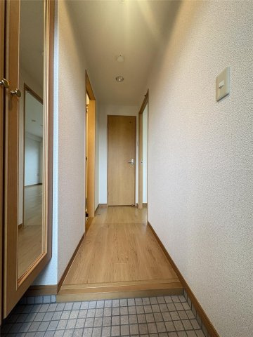アーバングランデ本荘の玄関