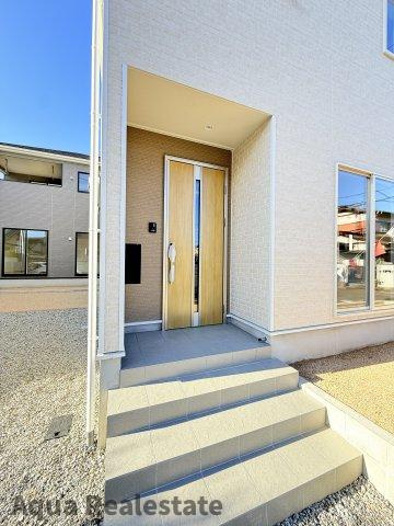 さぬき市志度の新築一戸建の玄関|毎日通る玄関はこちらです