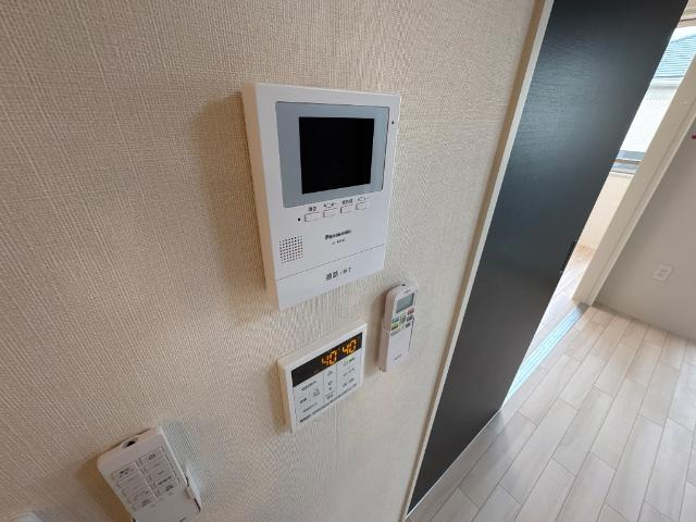 アリビオの内装|カメラ付インターホン