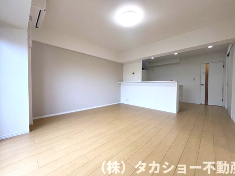 【居間・リビング】 | 東建検見川マンション　A棟