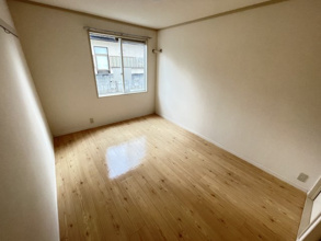 【寝室】