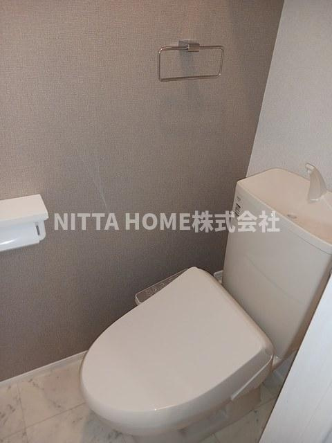 アンソレイエ高浜Ⅲのトイレ|ウォシュレット付きで快適です◎