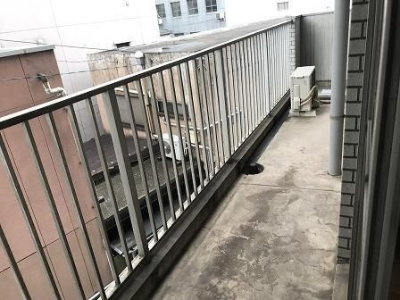 プランドール西小倉駅前のバルコニー