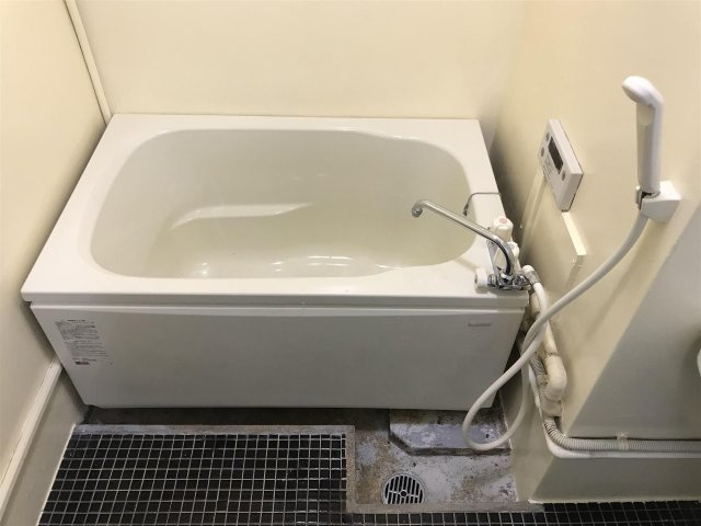 プランドール西小倉駅前の浴室