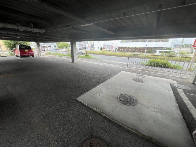 ジェンティール立石2の駐車場