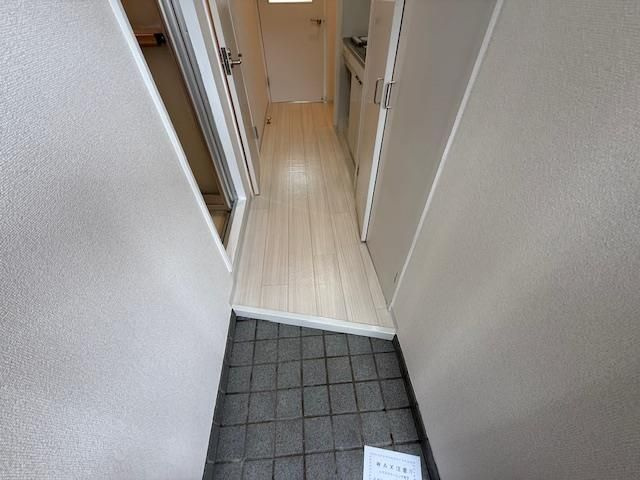 相模原市中央区横山３丁目の賃貸マンションの玄関