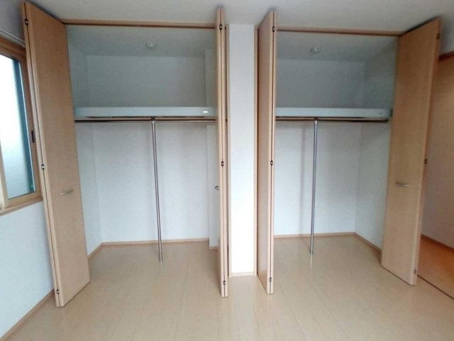グレイス戸出の収納