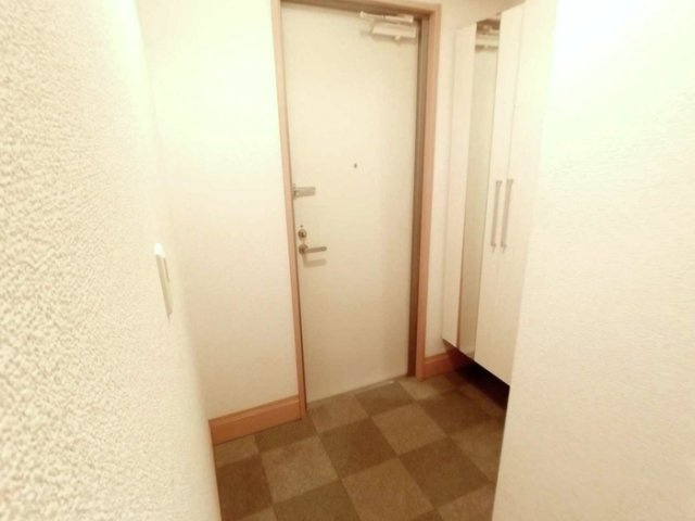 グレイス戸出の玄関