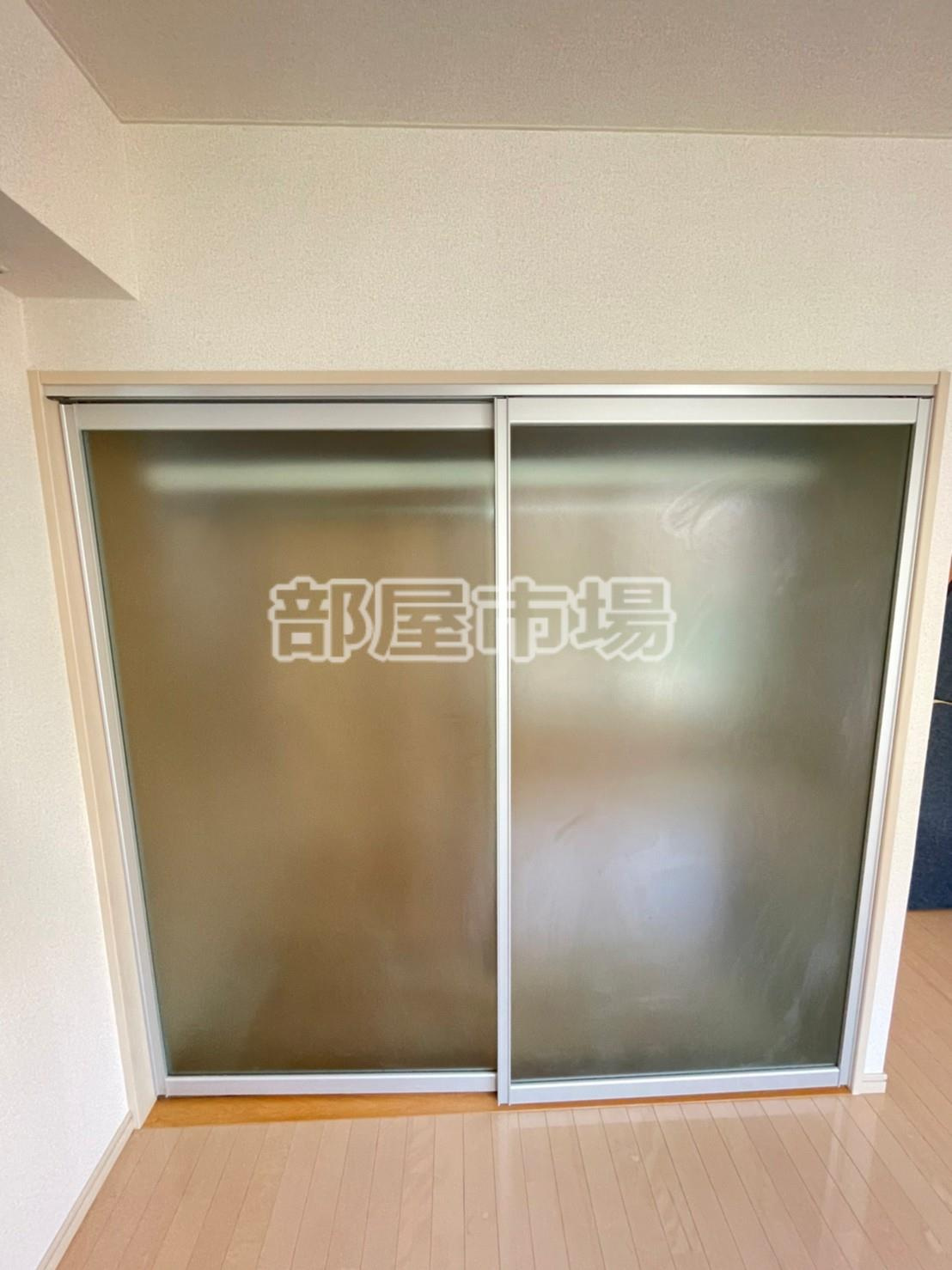 シャローグラスの収納