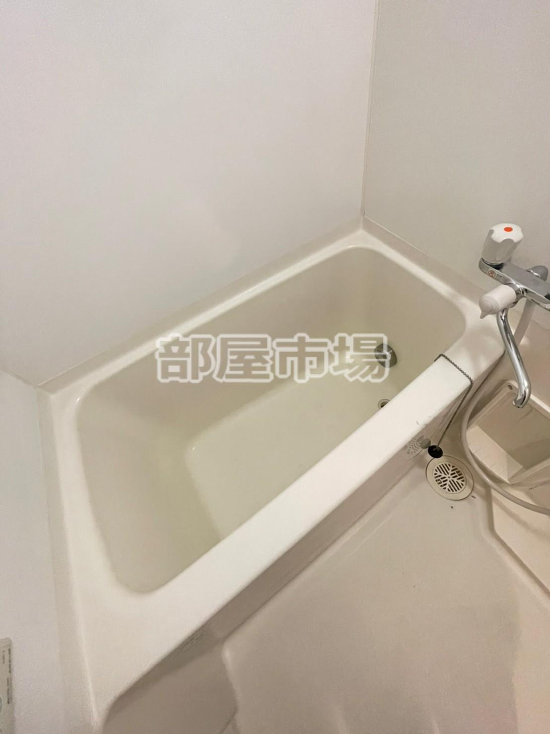 シャローグラスの浴室|浴槽