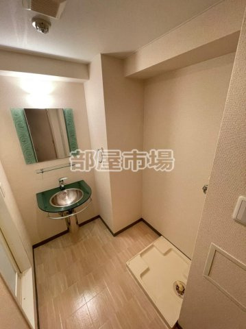 シャローグラスの洗面所