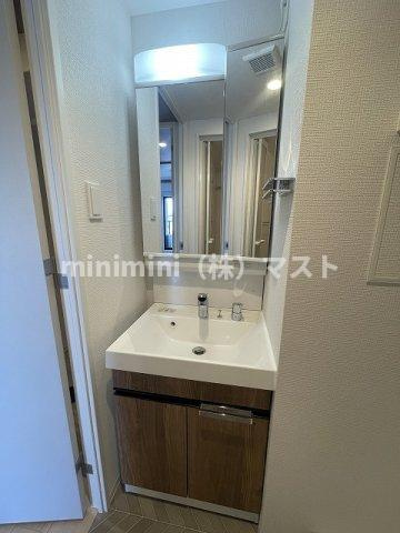 シャテーニュ上本町の洗面所