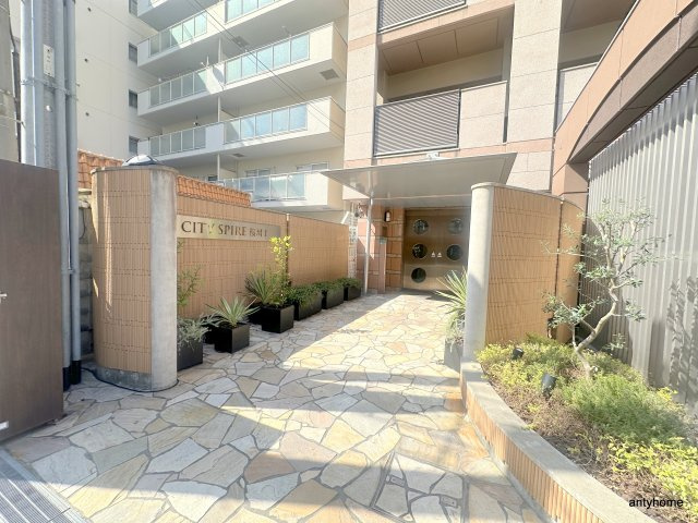 CITY SPIRE桜川I　仲介手数料無料のエントランス
