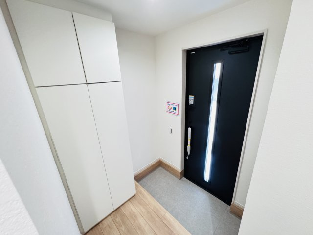市川市柏井町１丁目新築戸建（柏井町２期）の玄関|玄関ホール・シューズボックス