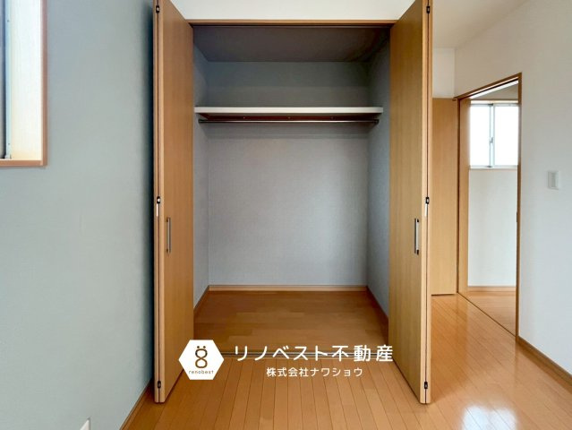 東大阪市末広町の収納|各居室にクローゼット付きです！