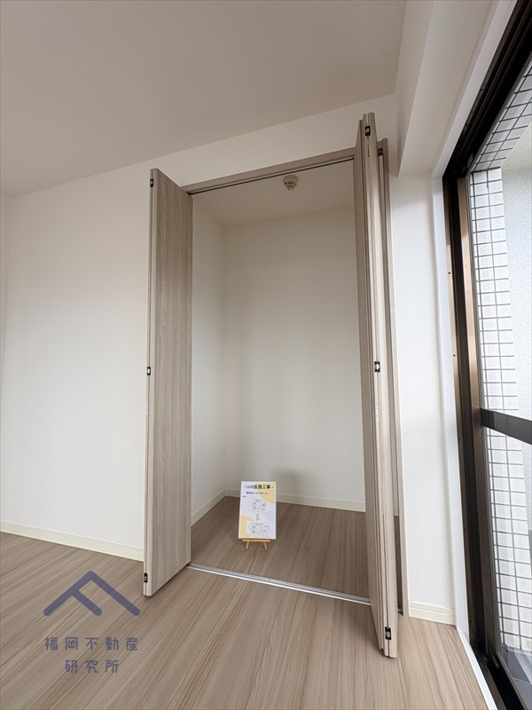 ロワールマンション周船寺の玄関