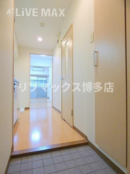 奥行きのある玄関部分★
