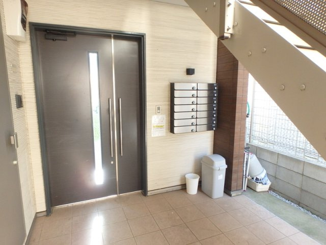 エルスタンザ平和台のエントランス