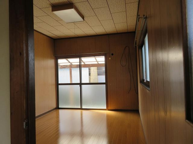 津島本町一戸建て　の居間・リビング