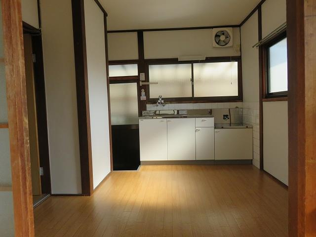 津島本町一戸建て　のキッチン
