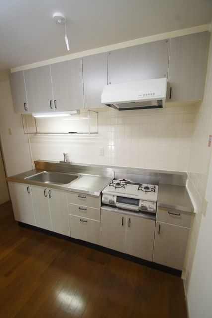 Ｌ－ｃｏｍｍｕ＋ＰＬＵＳ相模大野のキッチン|他号室の写真です。