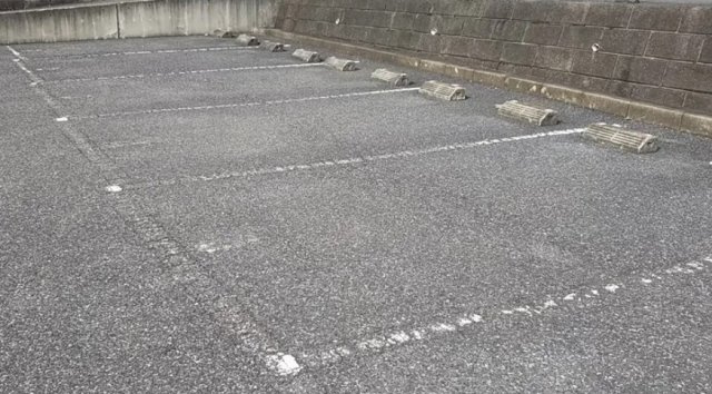 レオパレスサザンガーデンの駐車場