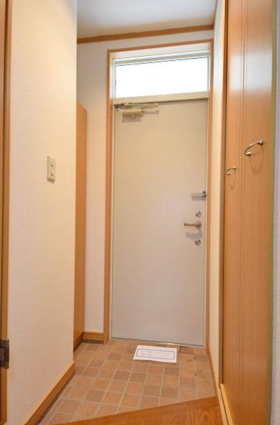 エクセルハイツⅣの玄関