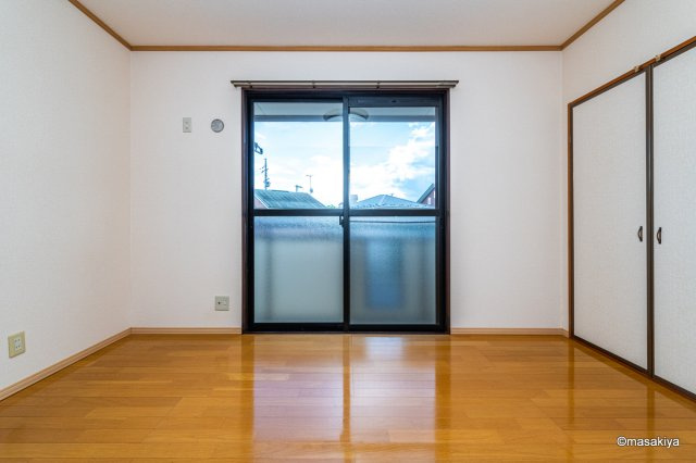 メゾンパーク東和田の居間・リビング