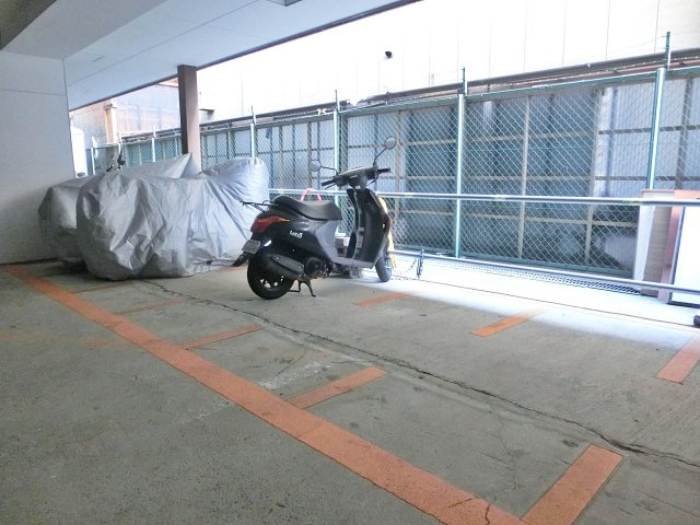 スターマンションの駐車場