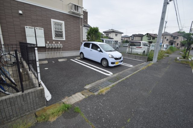 クラールの駐車場|駐車場完備です
