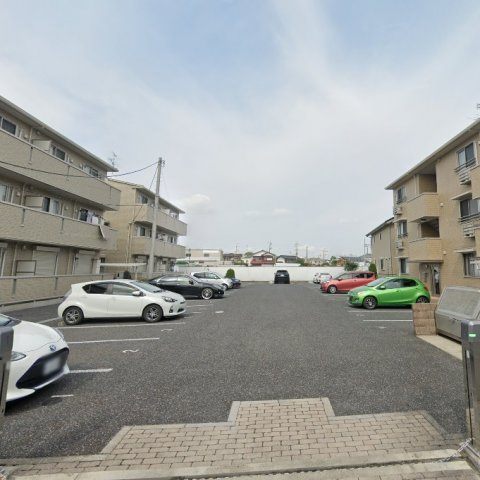 カシータⅢの駐車場|駐車場があるので、車を買う予定の方も安心です