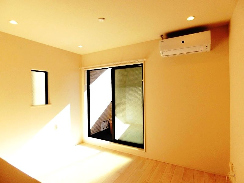 IMA Studios 京都椥辻の洋室