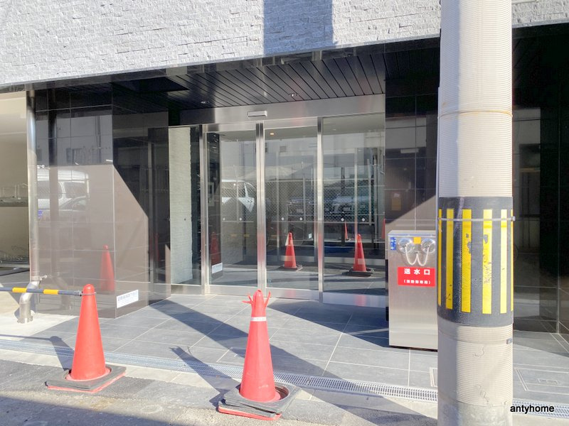 アドバンス難波南ワイズ　仲介手数料無料のエントランス