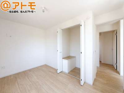 【子供部屋】 | 葵区川合1期　新築戸建　全1棟 | お子様のお友達が遊びに来た時も、子供部屋があると楽しく過ごせますね♪