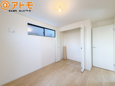 【子供部屋】 | 葵区川合1期　新築戸建　全1棟 | 壁と床がシンプルな色合いだからこそ自分だけの空間を作れます♪お部屋作りのイメージは順調でしょうか♪