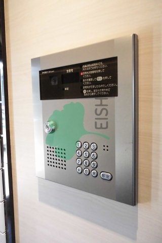 ソリエーヴォ県庁前の設備