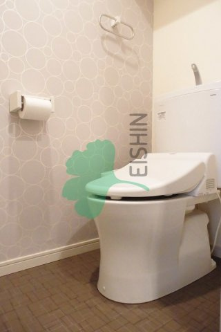 ソリエーヴォ県庁前のトイレ|清潔感のあるトイレです。