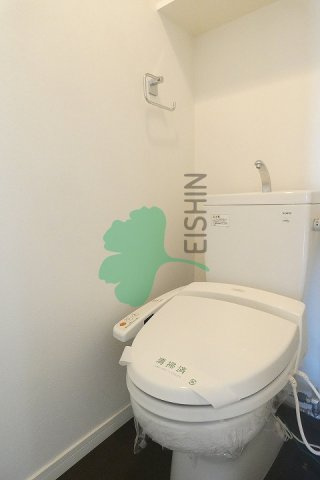 エンクレスト博多駅前3のトイレ|清潔感のあるトイレです。