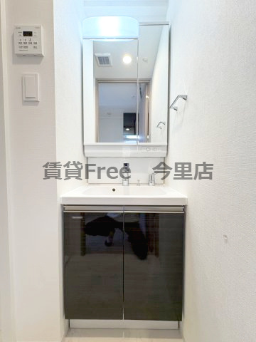 【独立洗面台】 | IW RESIDENCE大阪CREST TAPP　仲介手数料無料